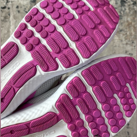 Under Armour athletic shoes - Picture 9 of 10